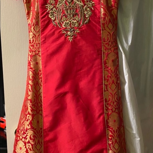 2 Pce. Indian/Pakistani Suit. - Picture 2 of 2